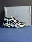 بالنسیاگا رانر سفید مشکی Balenciaga Runner Black/White
