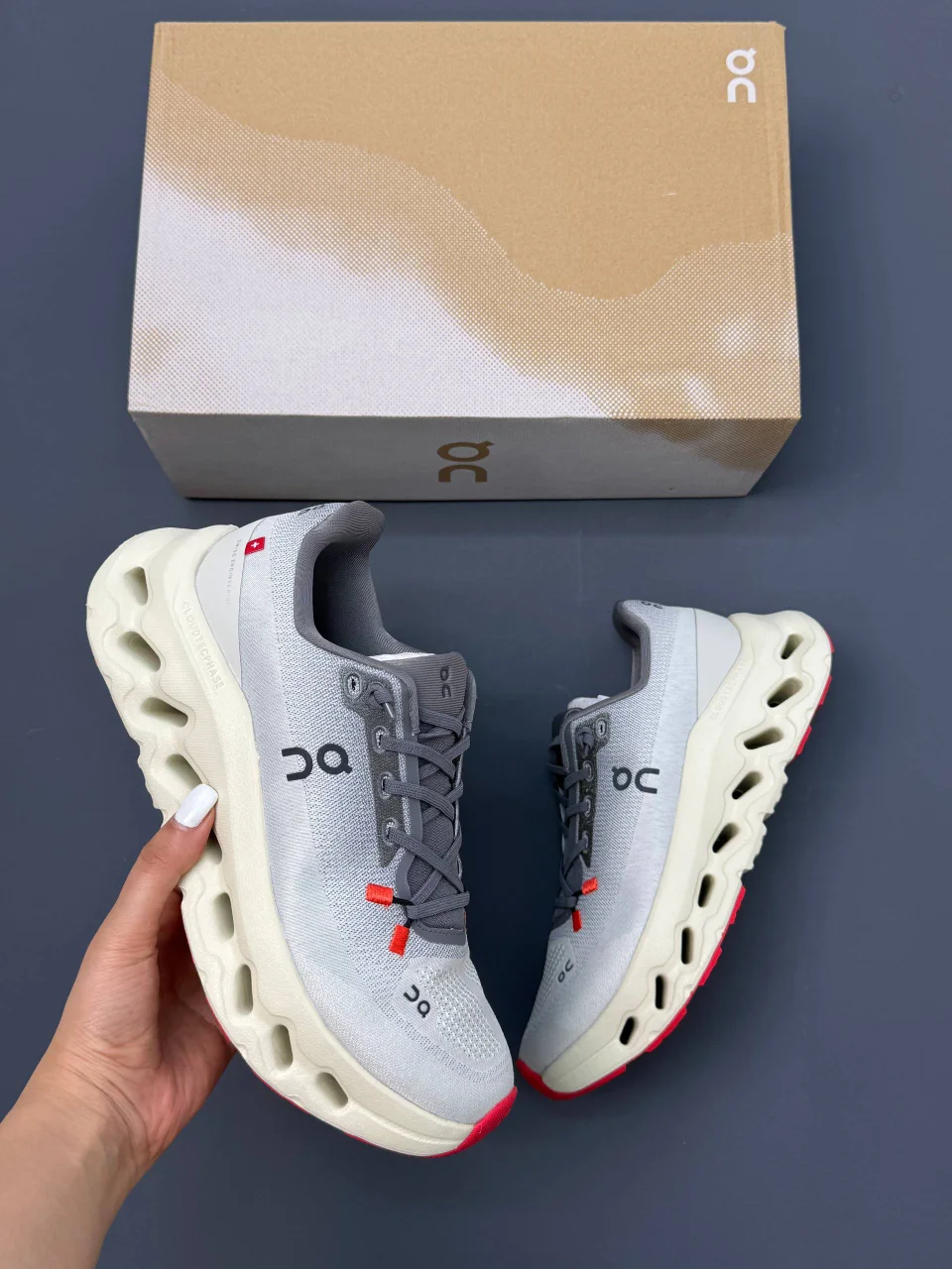 کتونی-اسپرت-آن-رانینگ-لوئوه-مدل-LOEWE-x-On-Cloudtilt-2-rock-Sand-1