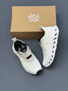 کتونی-اسپرت-آن-رانینگ-لوئوه-مدل-On-Running-x-Loewe-Cloudtilt-2-Sand-White-2-225x300