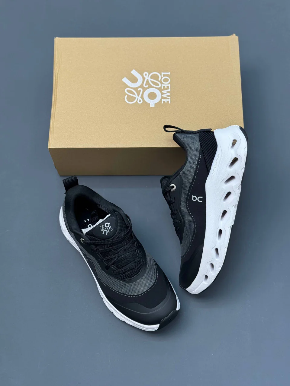 کتونی-زنانه-آن-رانینگ-لوئوه-مدل-On-Running-Cloudtilt-2-LOEWE-Black-4