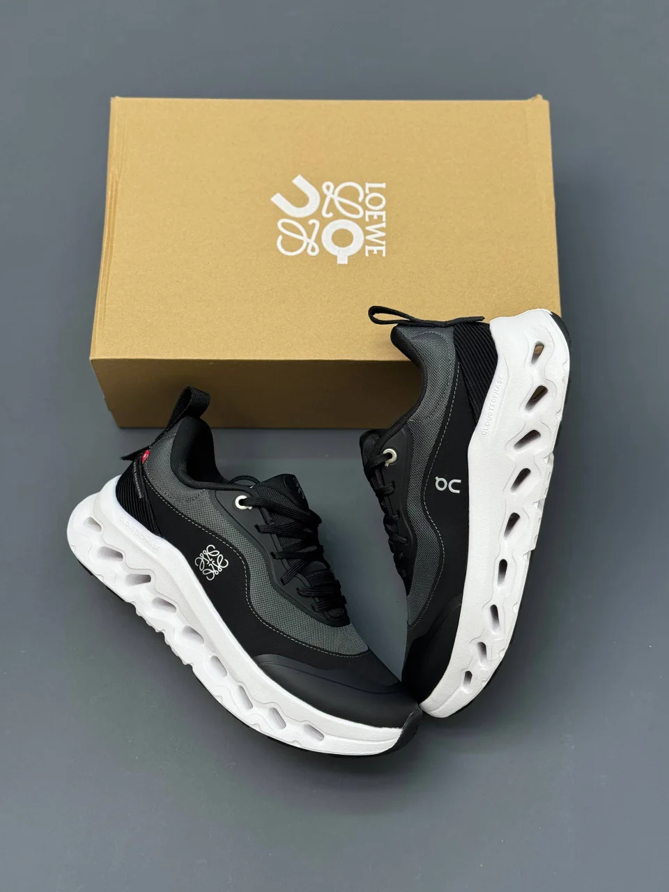 کتونی-زنانه-آن-رانینگ-لوئوه-مدل-On-Running-Cloudtilt-2-LOEWE-Black-5