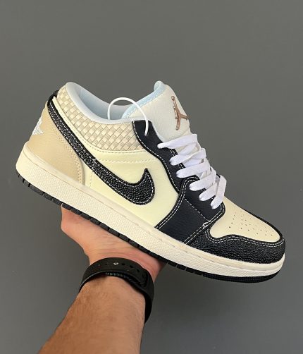 نایک ایر جردن ۱ لو کوکونات میلک NIKE AIR JORDAN 1 LOW COCONUT MILK