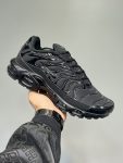 نایک ایرمکس تی ان مشکی (سوپریم) NIKE TN AIR MAX PLUS