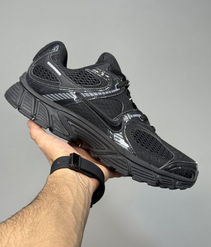 نایک وی فایو مشکی NIKE V5