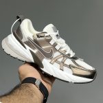 خرید کفش Nike V2K Run سفید نقرهای | کتانی نایک ویتوکی ران