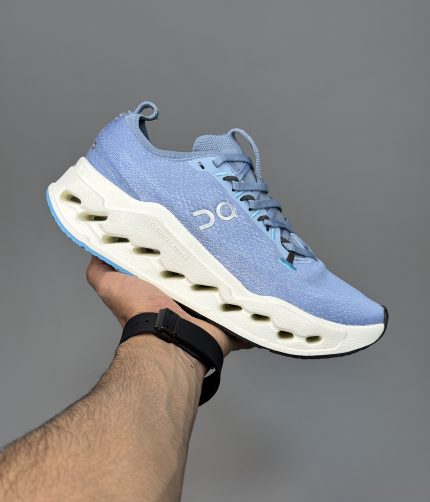 کتونی آن رانینگ کلودسرفر مکس آبی سفید On Running Cloudsurfer Max
