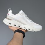 کتونی آن رانینگ کلاودنوا سفید کرم ONRUNNING CLODNOVA