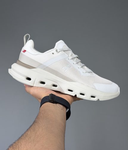 کتونی آن رانینگ کلاودنوا سفید کرم ONRUNNING CLODNOVA